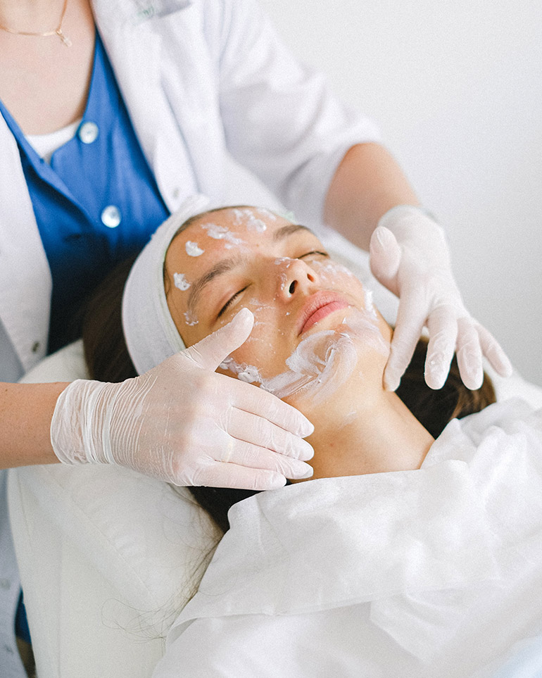 Customized Beauty: Tailoring Your Skincare Routine